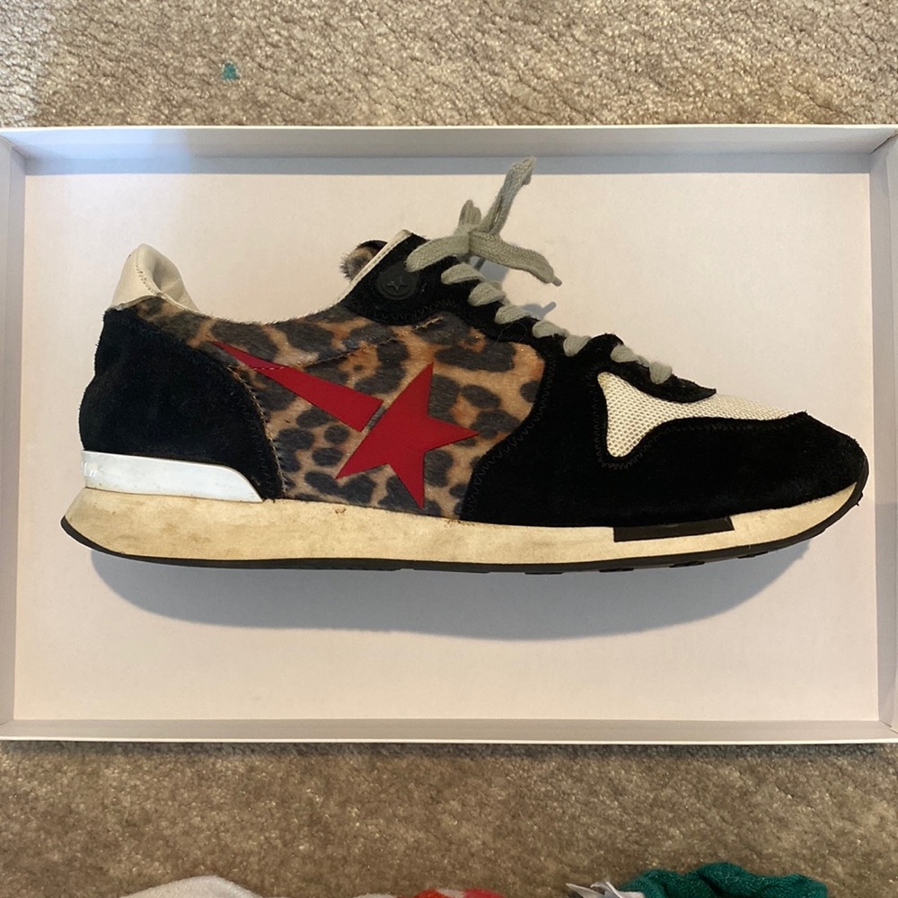 Golden goose running sneakers. Cheetah print with red star. Size 39, US 7